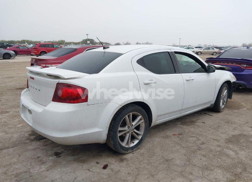 Photo 4 of 2014 Dodge Avenger SE (VIN 1C3CDZAB6EN130319)