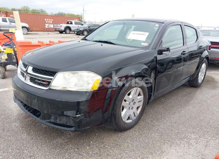 Photo 2 of 2014 Dodge Avenger SE (VIN 1C3CDZAB6EN161120)