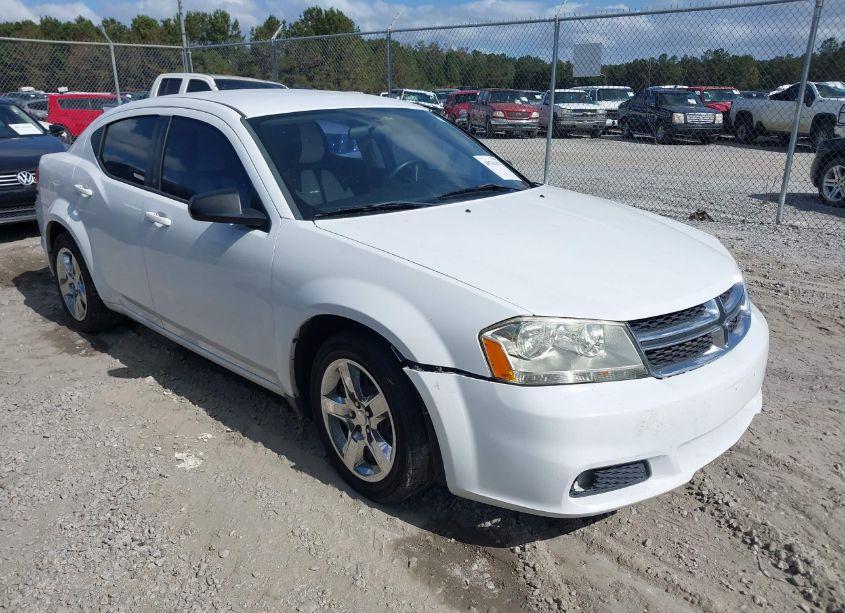 2014 Dodge Avenger SE (VIN 1C3CDZAB6EN199611) main photo