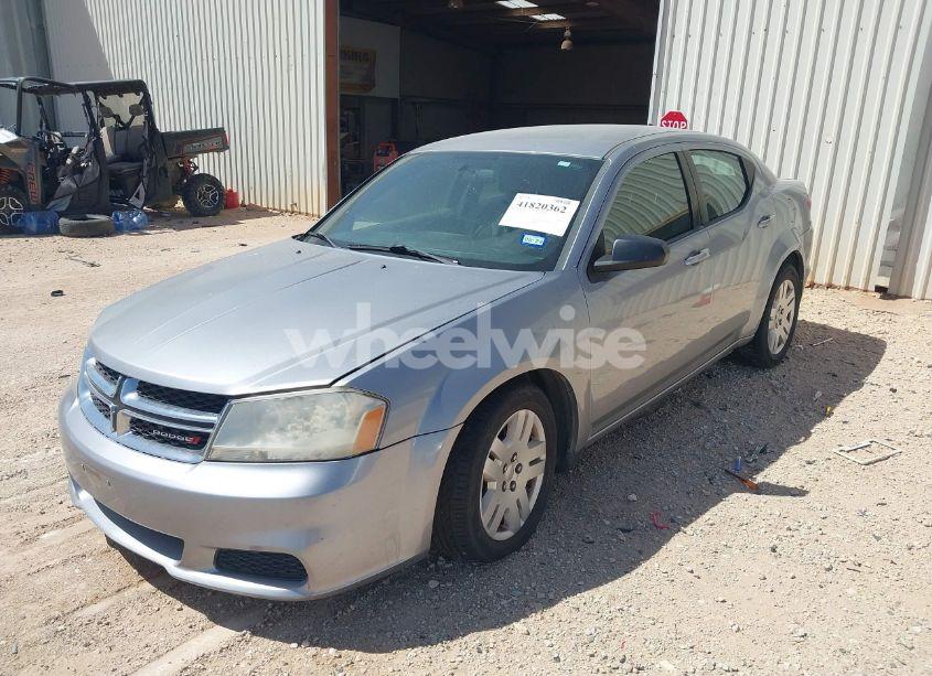 Photo 2 of 2014 Dodge Avenger SE (VIN 1C3CDZAB6EN217069)