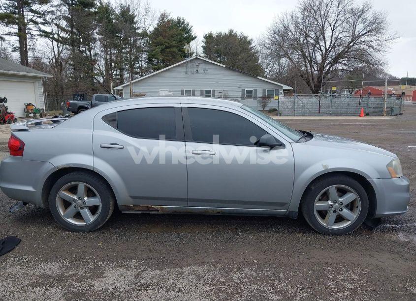 Photo 14 of 2014 Dodge Avenger SE (VIN 1C3CDZAB6EN227245)