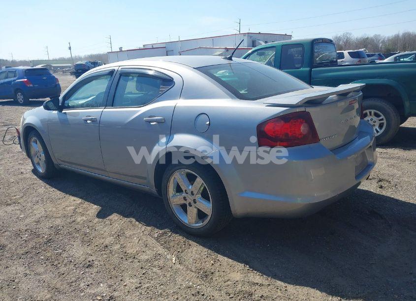 Photo 3 of 2013 Dodge Avenger SE (VIN 1C3CDZAB7DN614319)