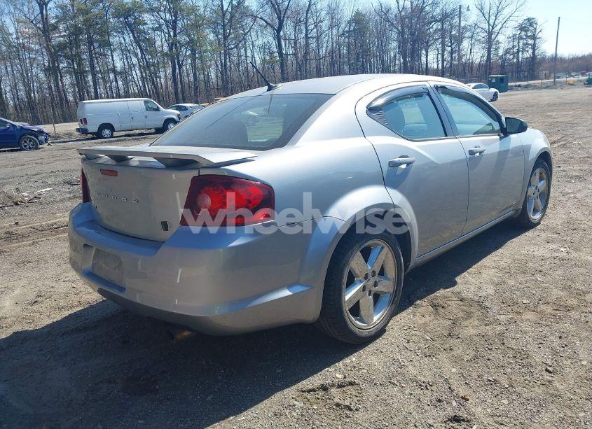 Photo 4 of 2013 Dodge Avenger SE (VIN 1C3CDZAB7DN614319)