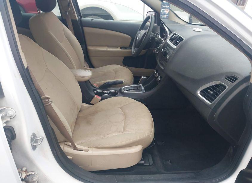 Photo 5 of 2013 Dodge Avenger SE (VIN 1C3CDZAB7DN616636)