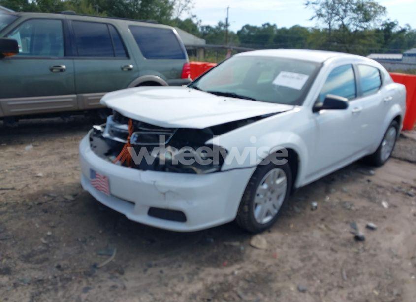 Photo 2 of 2013 Dodge Avenger SE (VIN 1C3CDZAB7DN677114)
