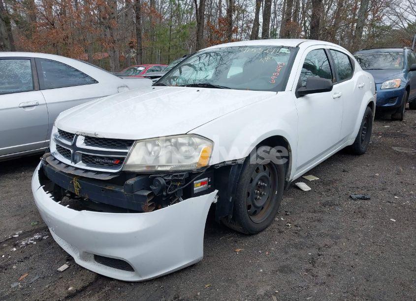 Photo 2 of 2013 Dodge Avenger SE (VIN 1C3CDZAB7DN693295)