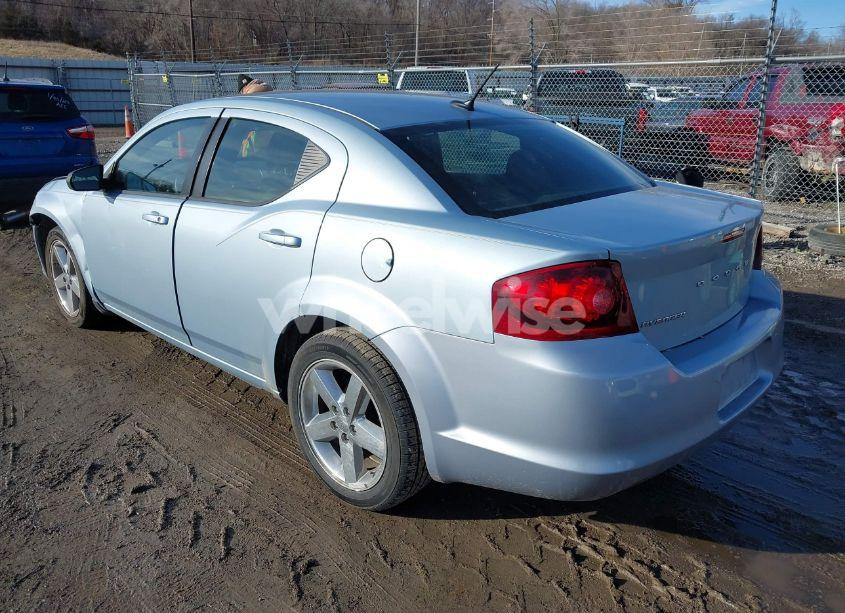 Photo 3 of 2013 Dodge Avenger SE (VIN 1C3CDZAB7DN724884)