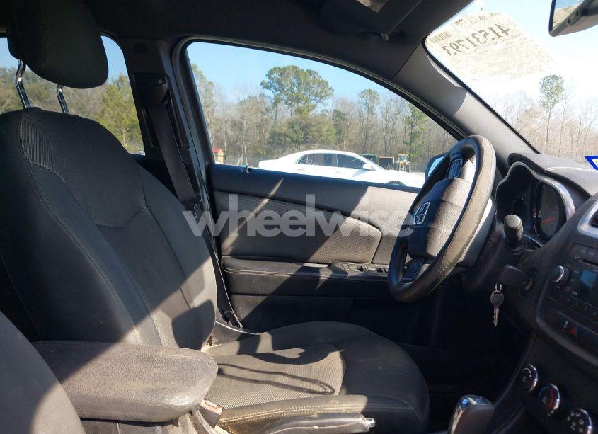 Photo 5 of 2014 Dodge Avenger SE (VIN 1C3CDZAB7EN148344)