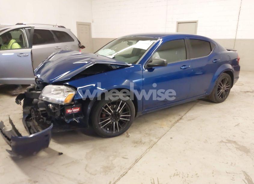 Photo 2 of 2014 Dodge Avenger SE (VIN 1C3CDZAB7EN184633)