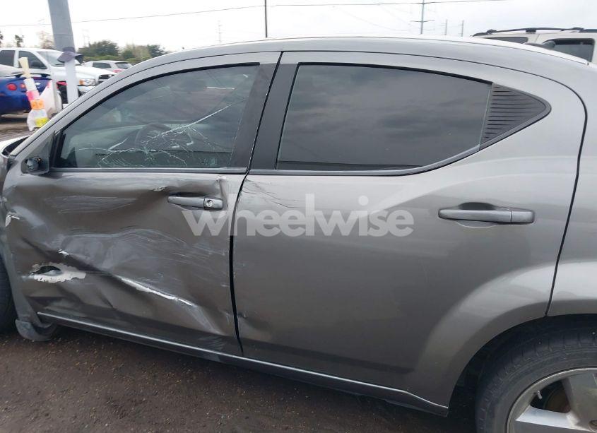 Photo 14 of 2013 Dodge Avenger SE (VIN 1C3CDZAB8DN650584)