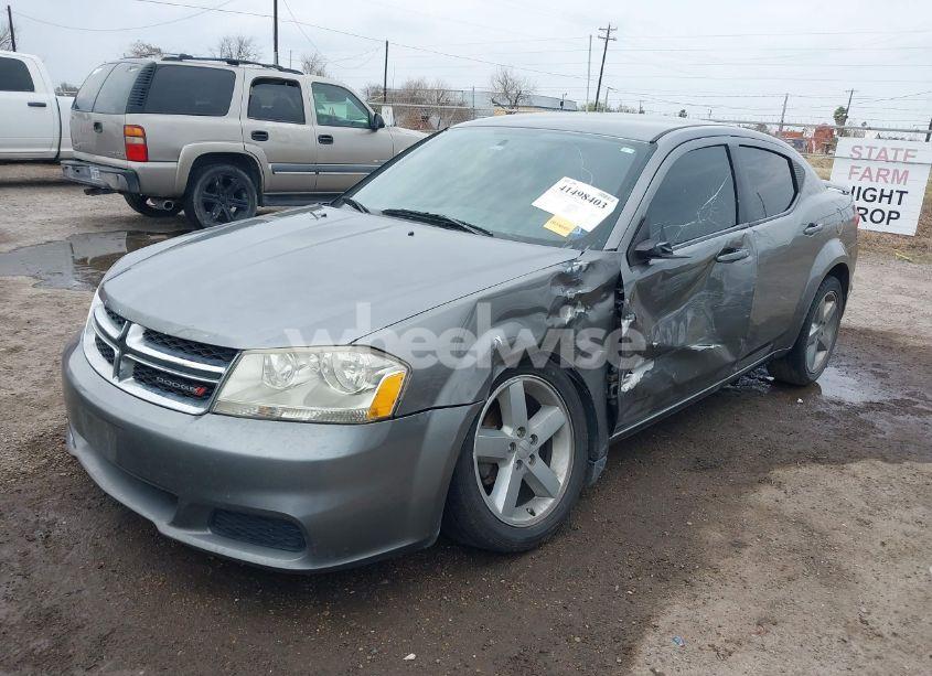 Photo 2 of 2013 Dodge Avenger SE (VIN 1C3CDZAB8DN650584)