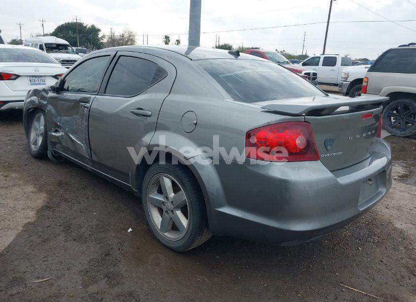Photo 3 of 2013 Dodge Avenger SE (VIN 1C3CDZAB8DN650584)