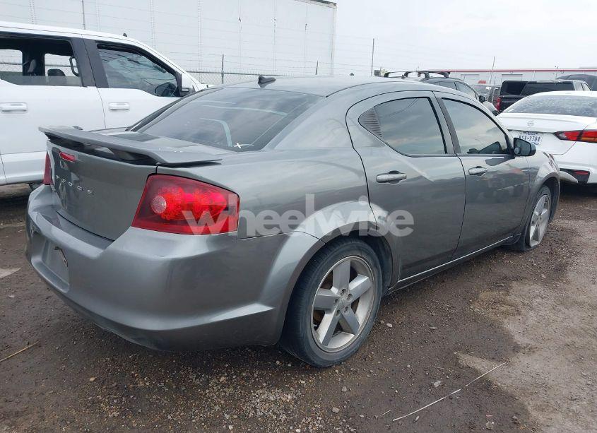 Photo 4 of 2013 Dodge Avenger SE (VIN 1C3CDZAB8DN650584)
