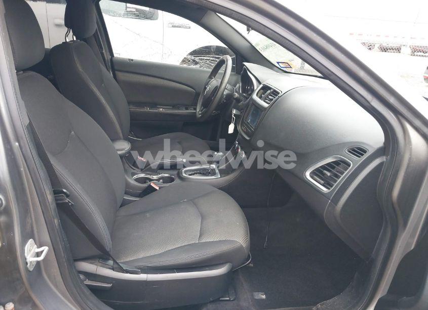 Photo 5 of 2013 Dodge Avenger SE (VIN 1C3CDZAB8DN650584)