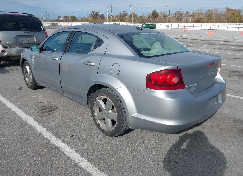 Photo 3 of 2013 Dodge Avenger SE (VIN 1C3CDZAB8DN657695)