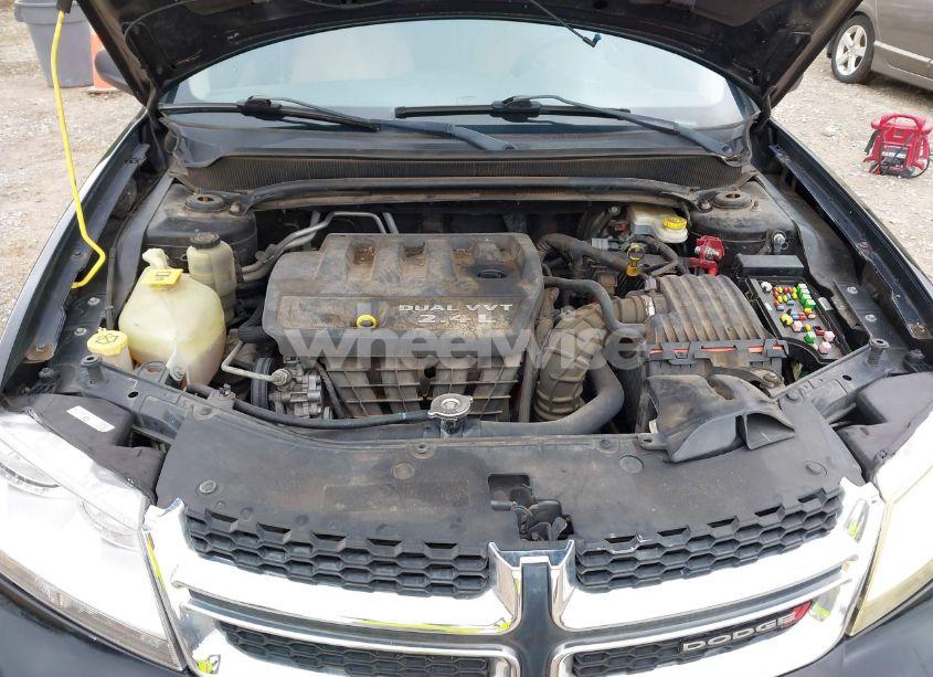 Photo 10 of 2013 Dodge Avenger SE (VIN 1C3CDZAB8DN688056)