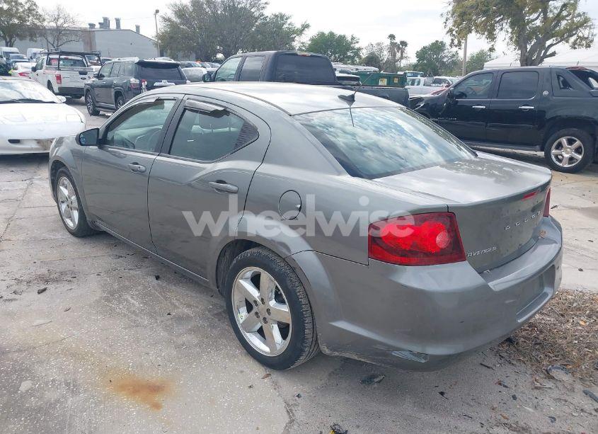 Photo 3 of 2013 Dodge Avenger SE (VIN 1C3CDZAB8DN688235)