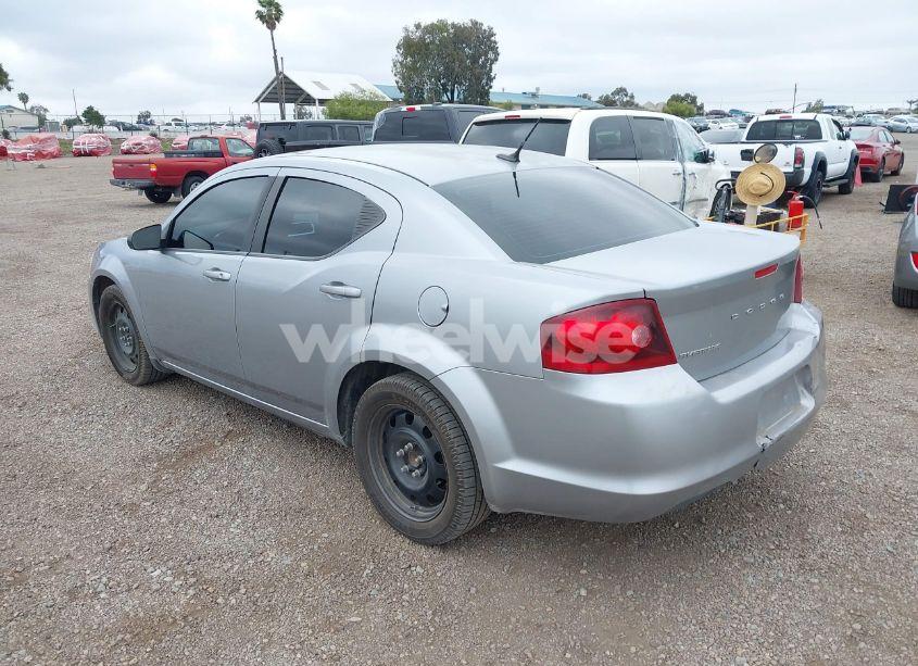 Photo 3 of 2013 Dodge Avenger SE (VIN 1C3CDZAB8DN702702)