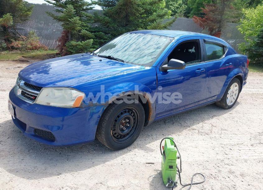 Photo 2 of 2013 Dodge Avenger SE (VIN 1C3CDZAB9DN531197)
