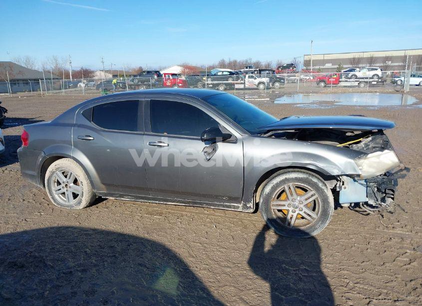 Photo 14 of 2013 Dodge Avenger SE (VIN 1C3CDZAB9DN549277)