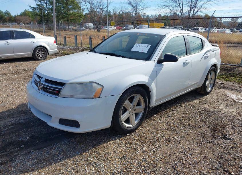 Photo 2 of 2013 Dodge Avenger SE (VIN 1C3CDZAB9DN551823)