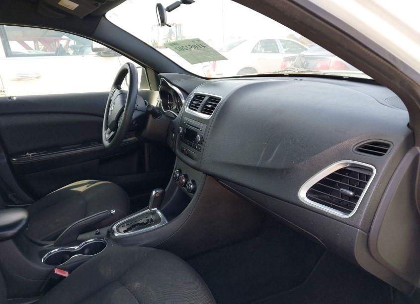 Photo 5 of 2013 Dodge Avenger SE (VIN 1C3CDZAB9DN551823)