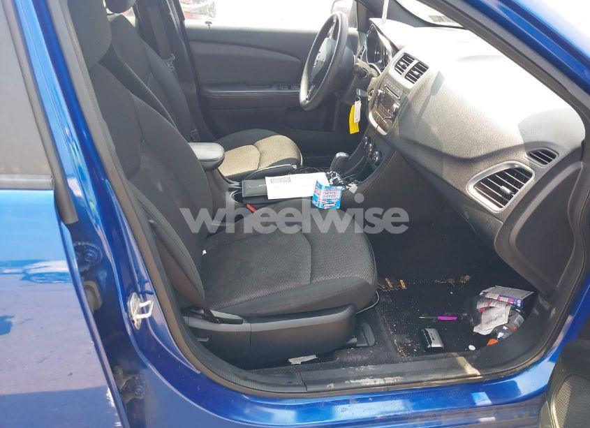 Photo 5 of 2013 Dodge Avenger SE (VIN 1C3CDZAB9DN687871)