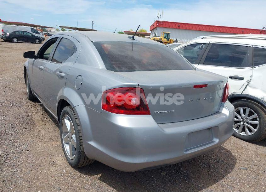 Photo 3 of 2013 Dodge Avenger SE (VIN 1C3CDZAB9DN688535)