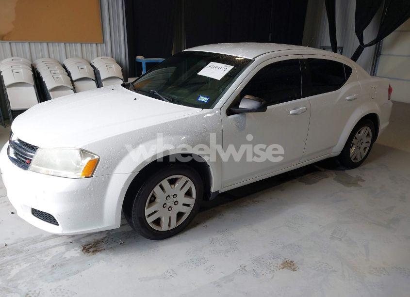 Photo 2 of 2014 Dodge Avenger SE (VIN 1C3CDZAB9EN146062)