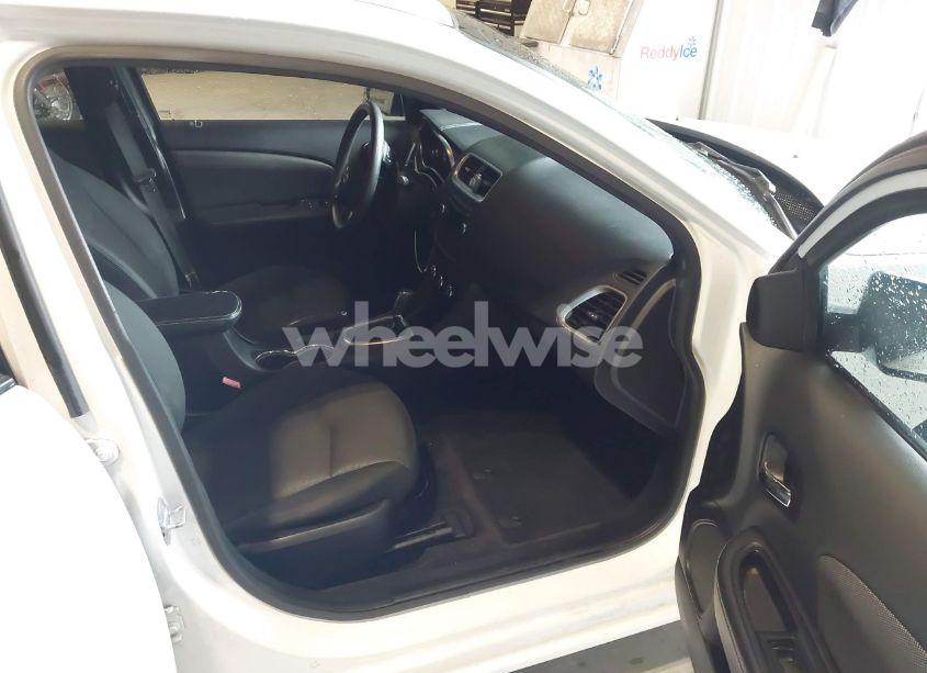 Photo 5 of 2014 Dodge Avenger SE (VIN 1C3CDZAB9EN146062)