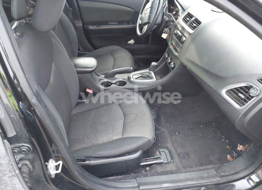 Photo 5 of 2014 Dodge Avenger SE (VIN 1C3CDZAB9EN148071)