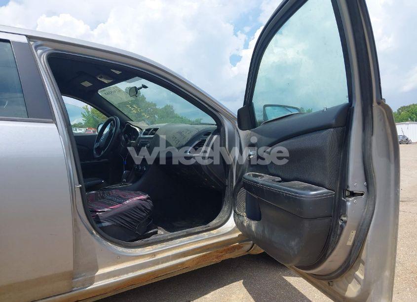 Photo 12 of 2013 Dodge Avenger SE (VIN 1C3CDZABXDN643720)