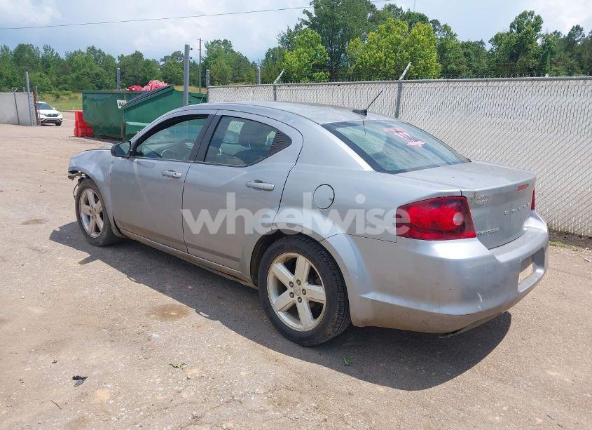 Photo 3 of 2013 Dodge Avenger SE (VIN 1C3CDZABXDN643720)