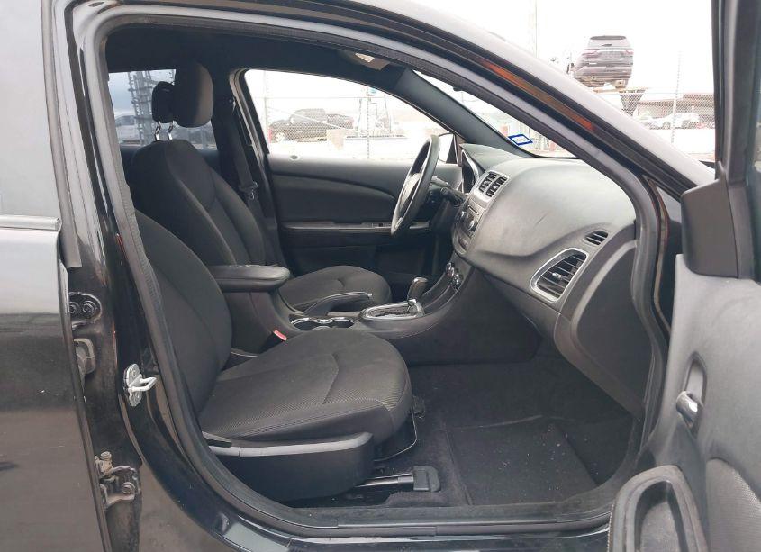 Photo 5 of 2013 Dodge Avenger SE (VIN 1C3CDZABXDN687989)