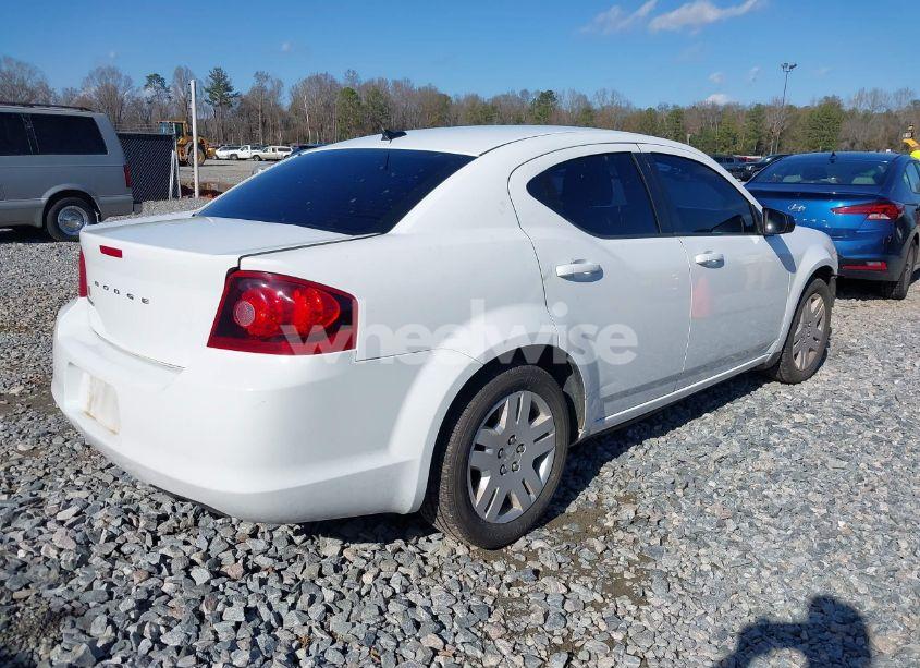 Photo 4 of 2014 Dodge Avenger SE (VIN 1C3CDZABXEN216958)