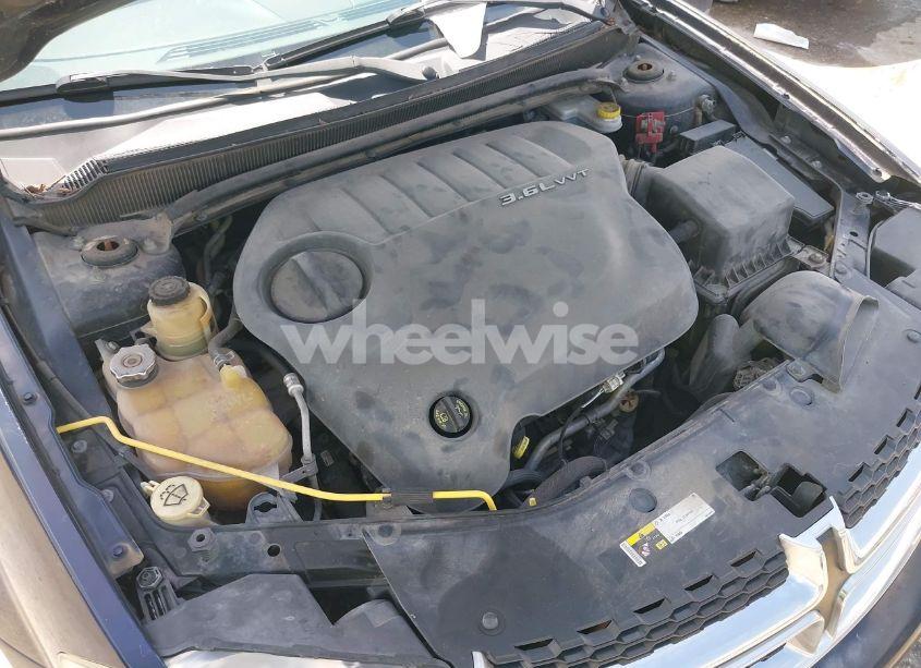 Photo 10 of 2013 Dodge Avenger SE V6 (VIN 1C3CDZAG0DN750481)