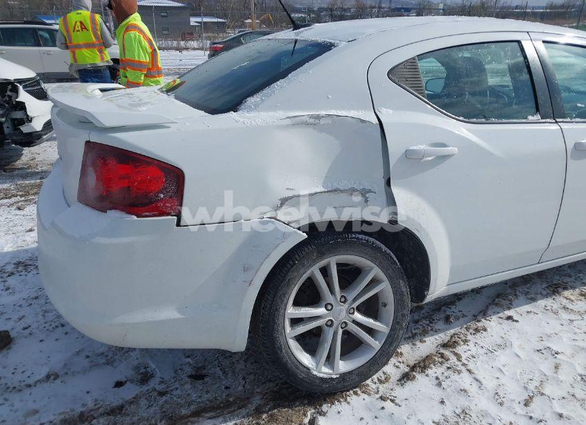 Photo 6 of 2013 Dodge Avenger SE V6 (VIN 1C3CDZAG0DN770004)