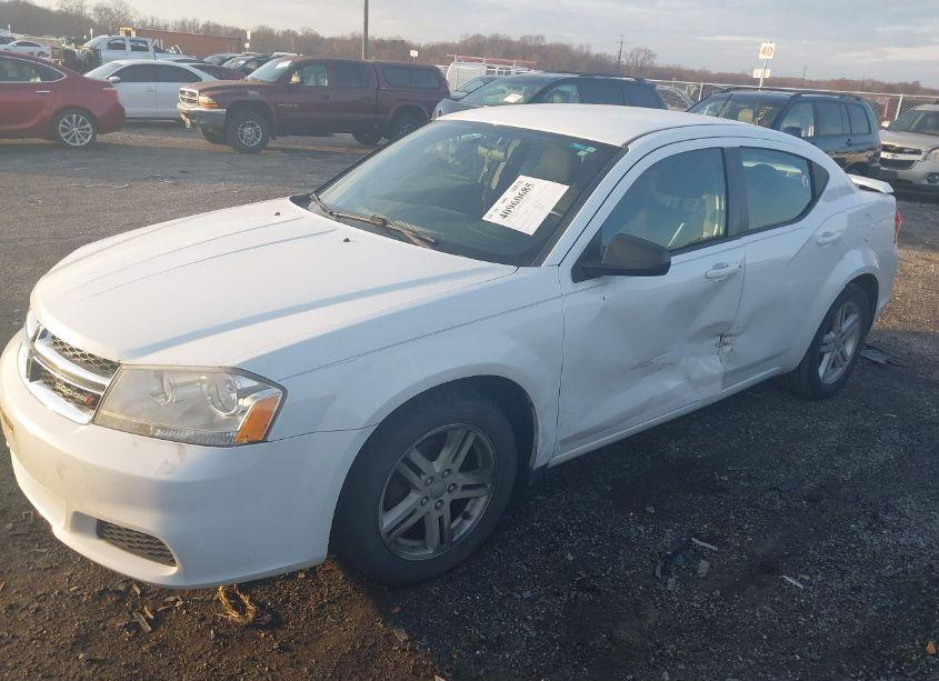 Photo 2 of 2014 Dodge Avenger SE (VIN 1C3CDZAG0EN226443)