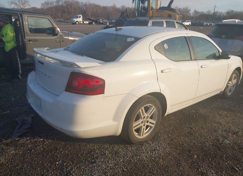 Photo 4 of 2014 Dodge Avenger SE (VIN 1C3CDZAG0EN226443)