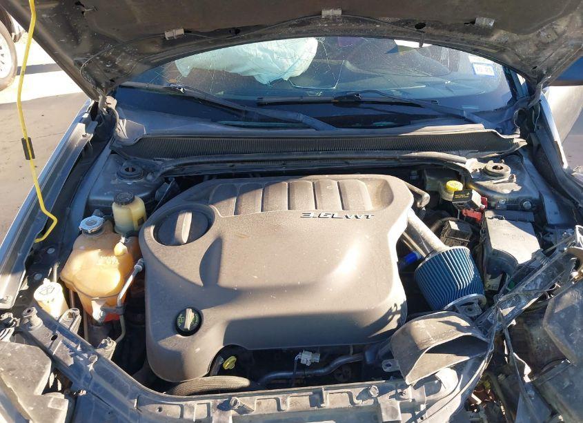 Photo 10 of 2013 Dodge Avenger SE V6 (VIN 1C3CDZAG2DN552498)