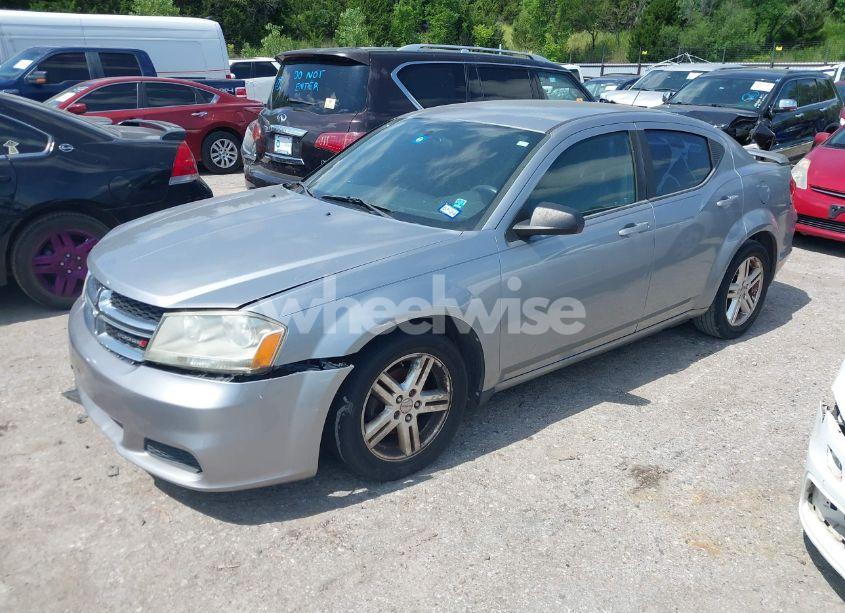 Photo 2 of 2013 Dodge Avenger SE V6 (VIN 1C3CDZAG2DN664444)