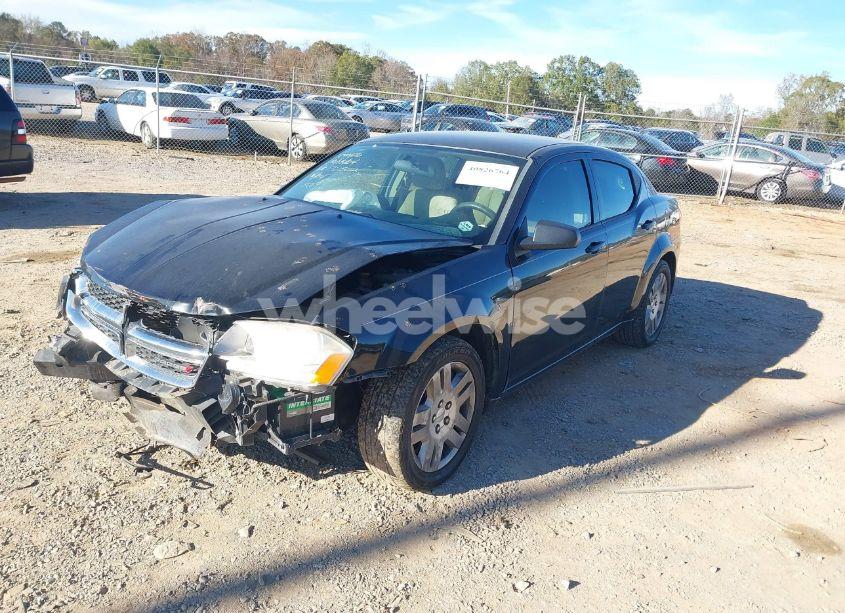 Photo 2 of 2014 Dodge Avenger SE (VIN 1C3CDZAG2EN132502)