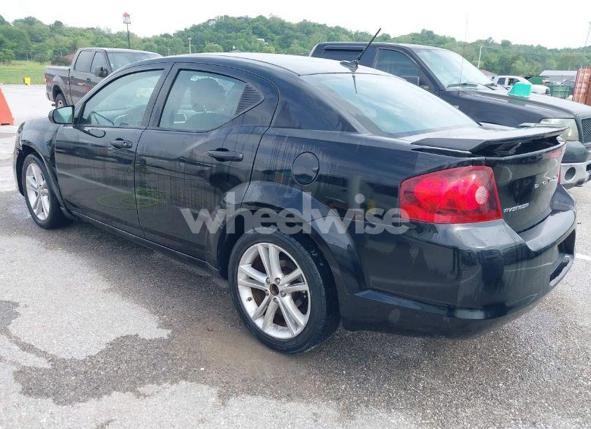 Photo 3 of 2013 Dodge Avenger SE V6 (VIN 1C3CDZAG3DN756033)