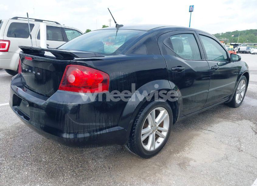 Photo 4 of 2013 Dodge Avenger SE V6 (VIN 1C3CDZAG3DN756033)