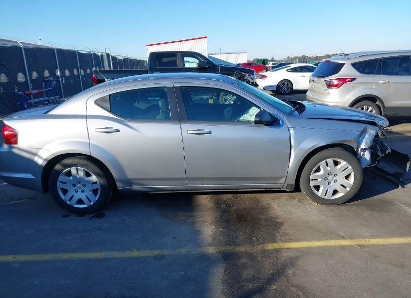 Photo 13 of 2014 Dodge Avenger SE (VIN 1C3CDZAG3EN161071)
