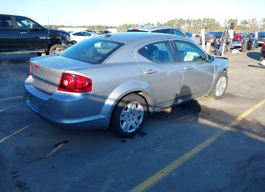 Photo 4 of 2014 Dodge Avenger SE (VIN 1C3CDZAG3EN161071)