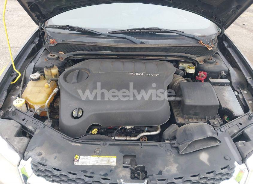 Photo 10 of 2013 Dodge Avenger SE V6 (VIN 1C3CDZAG4DN717676)