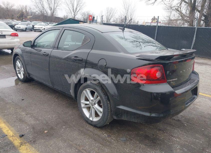 Photo 3 of 2013 Dodge Avenger SE V6 (VIN 1C3CDZAG4DN717676)