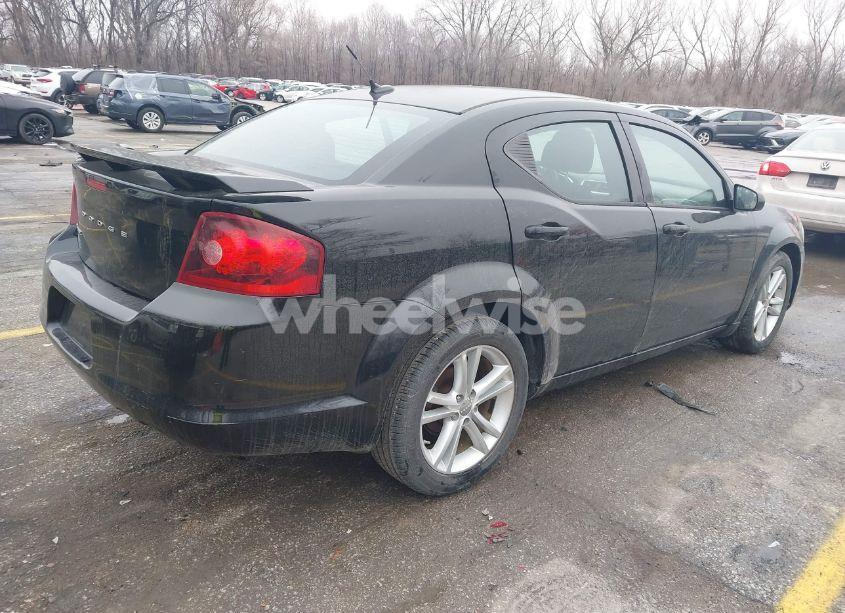 Photo 4 of 2013 Dodge Avenger SE V6 (VIN 1C3CDZAG4DN717676)
