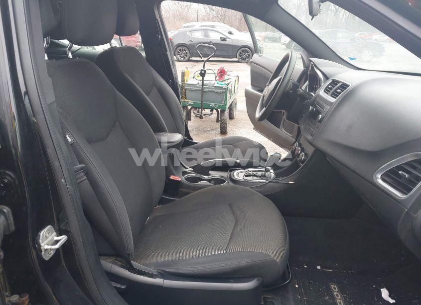 Photo 5 of 2013 Dodge Avenger SE V6 (VIN 1C3CDZAG4DN717676)